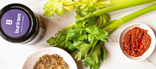 Ingrédients: Tom Yum, branche de céleri, épices de steak, sel de céleri